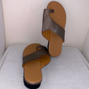 New Without Tags Women’s Sandals